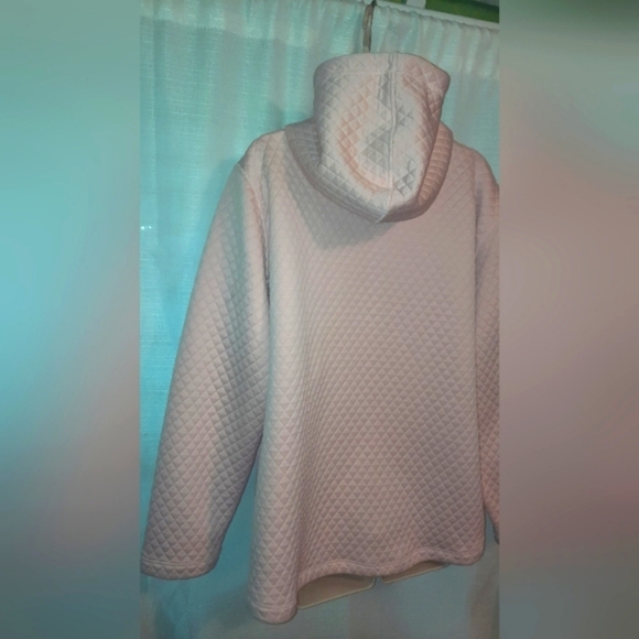 Eddie Bauer Quilted Jacket in Pink - Picture 2 of 10